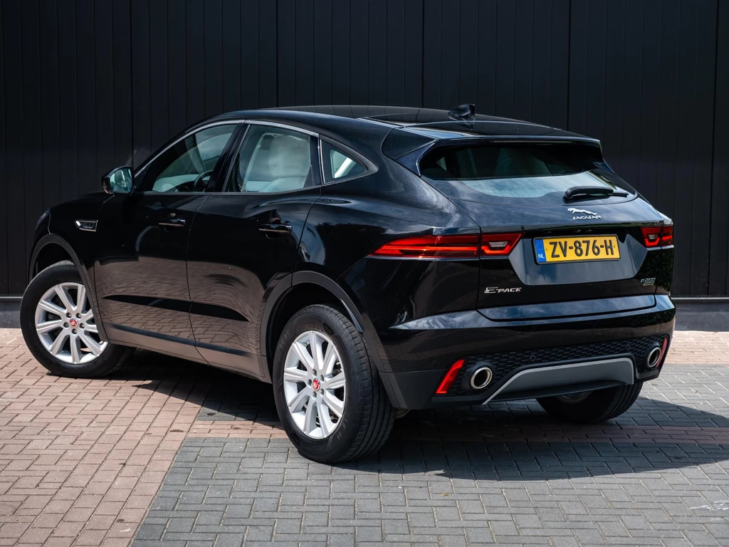Jaguar E-PACE – foto 7