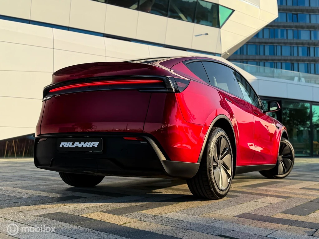Tesla Model Y – foto 4