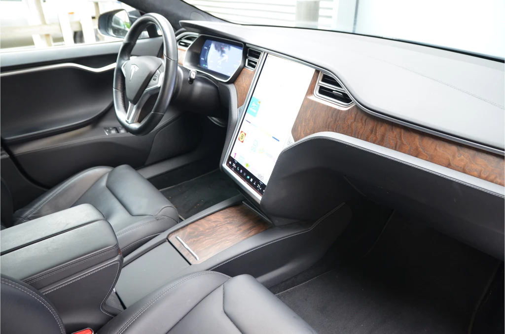 Tesla Model S – foto 11