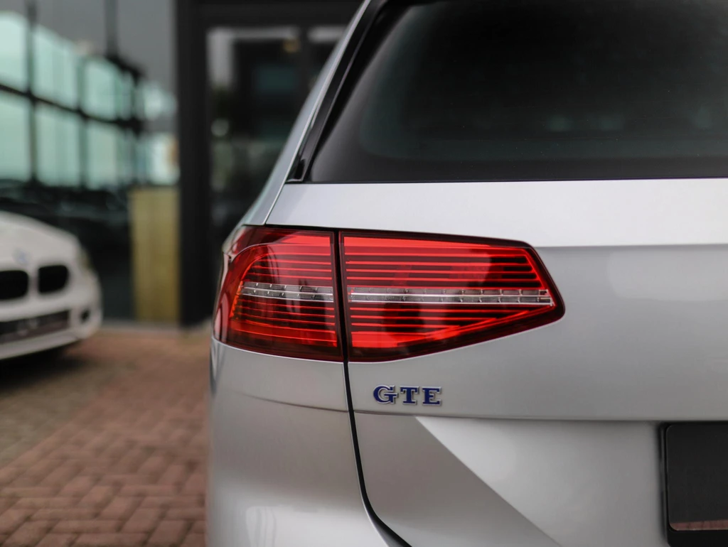 Volkswagen Passat – foto 23