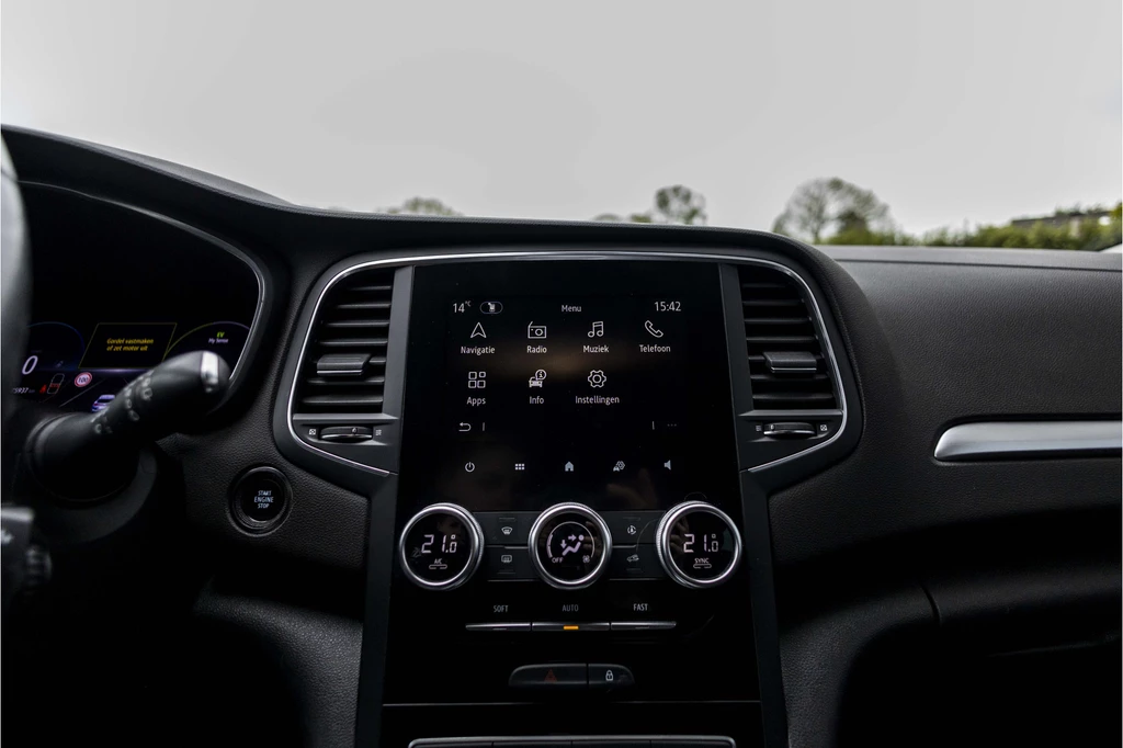 Renault Megane E-Tech – foto 24