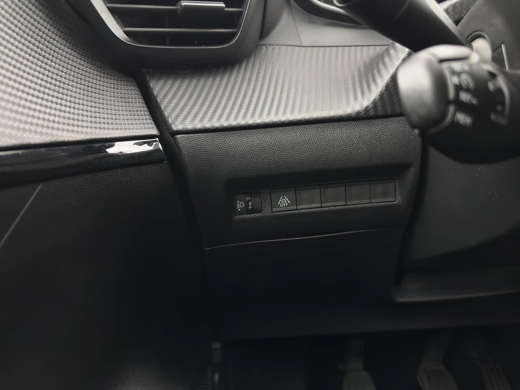Peugeot 208 – foto 23