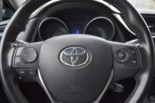 Toyota Auris – thumbnail 11