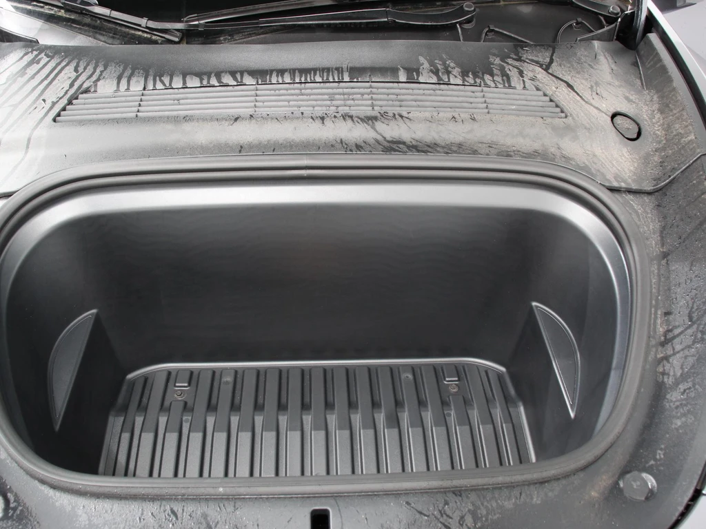Tesla Model Y – foto 34