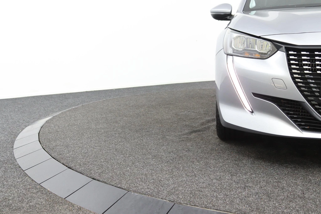 Peugeot 208 – foto 9