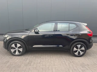 Volvo XC40 – thumbnail 2