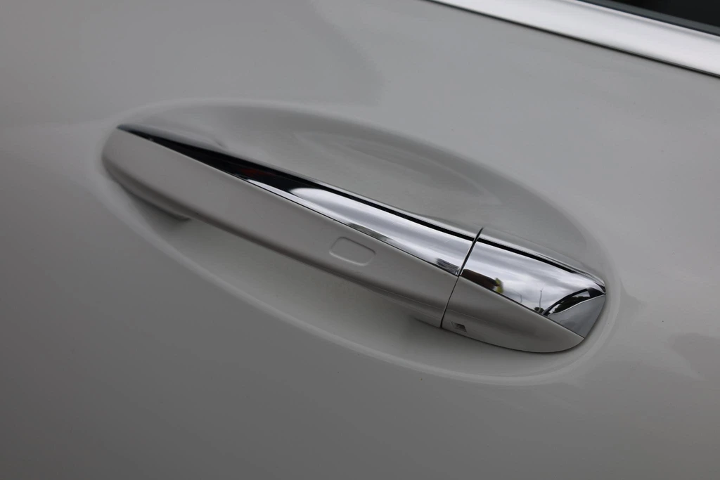 Mercedes-Benz EQC – foto 36