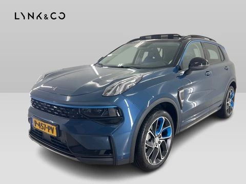 Lynk & Co 01 1.5 262pk Plug-in Pano.dak DAB 360°Cam Stoelverw. Carplay