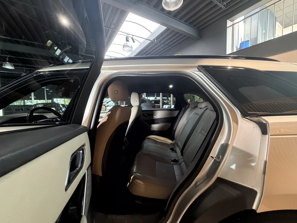 Land Rover Range Rover Velar – foto 11