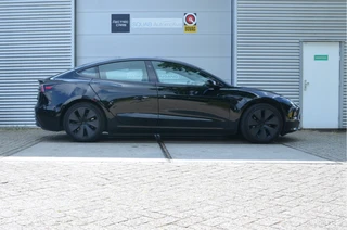 Tesla Model 3 – thumbnail 4
