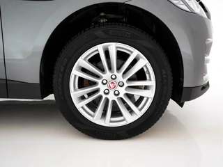Jaguar F-PACE – thumbnail 31