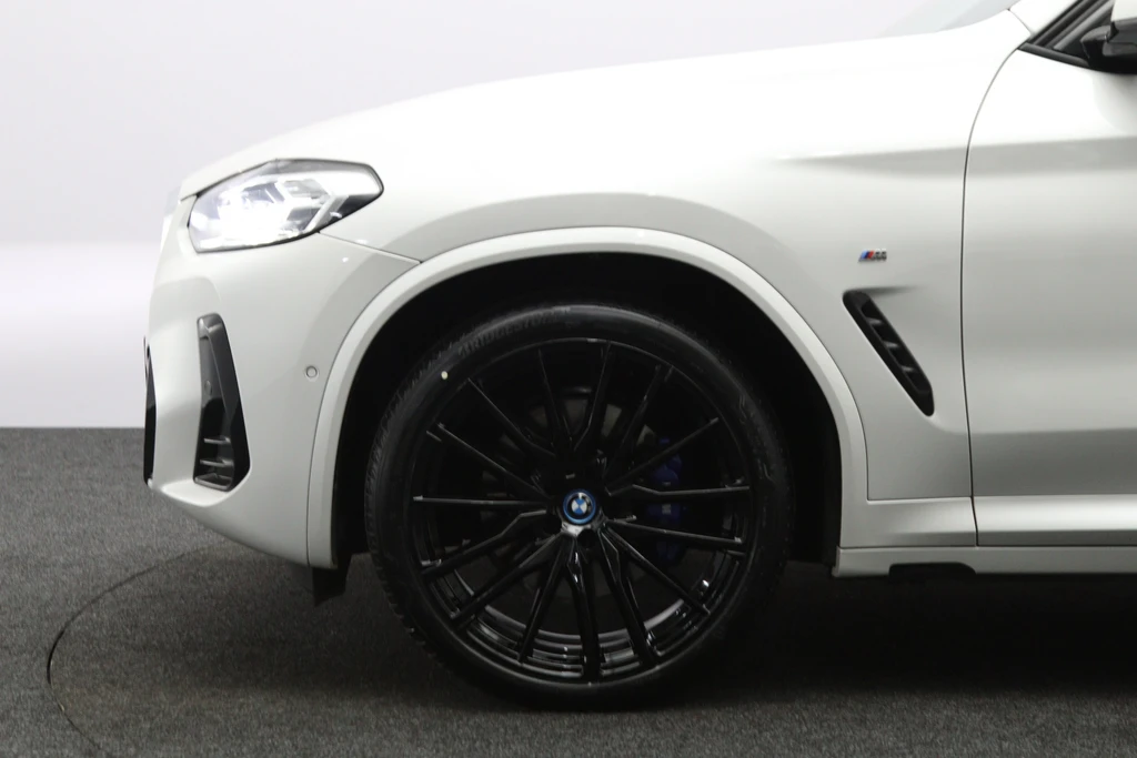 BMW iX3 – foto 16