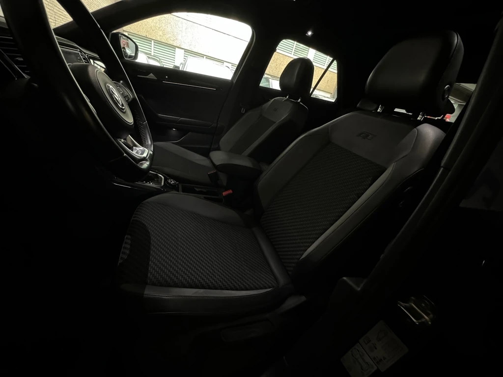 Volkswagen T-Roc – foto 10