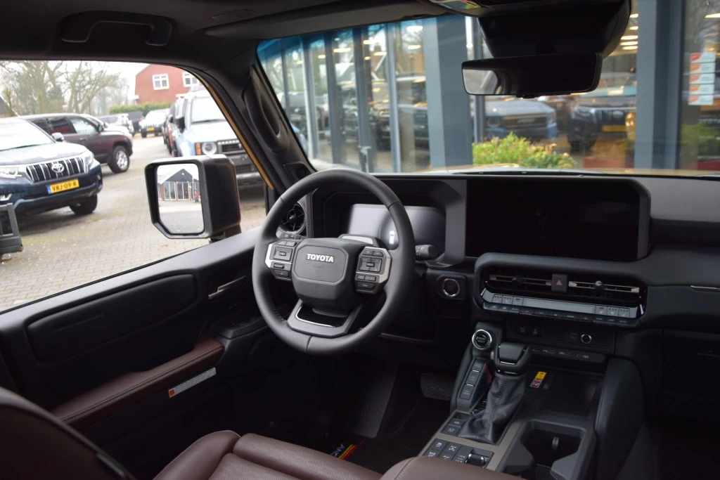 Toyota Land Cruiser – foto 12