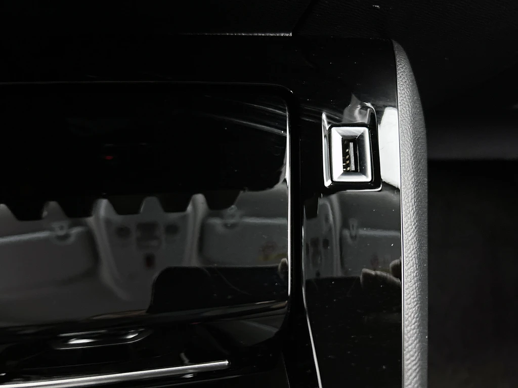 Peugeot e-2008 – foto 33