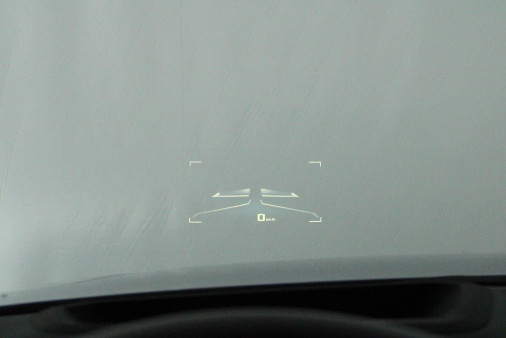 BMW i4 – foto 12