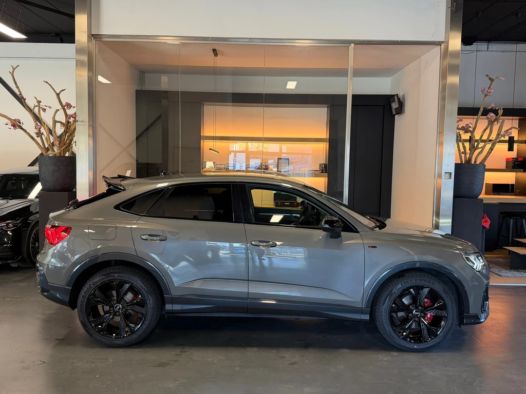Audi Q3 – foto 11