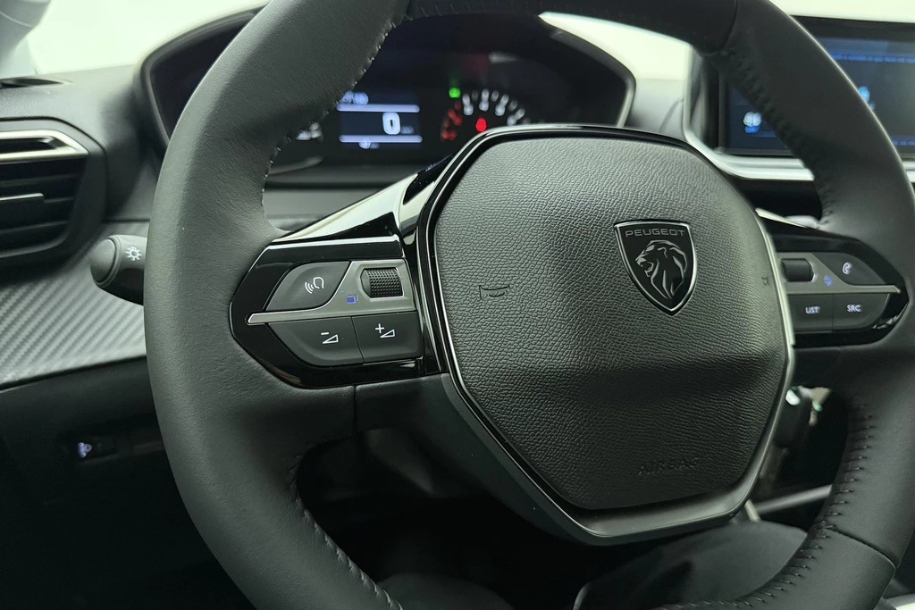 Peugeot 208 – foto 17