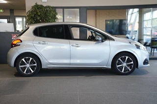Peugeot 208 – thumbnail 11