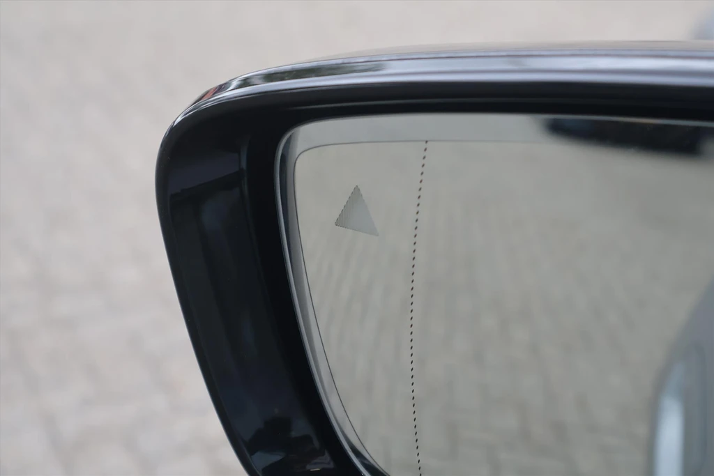 BMW i4 – foto 24