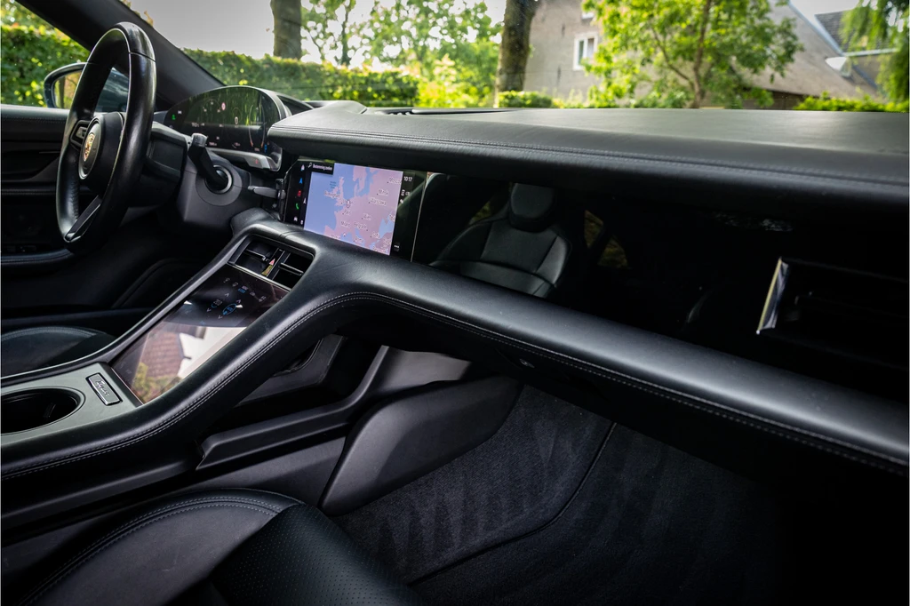 Porsche Taycan – foto 19