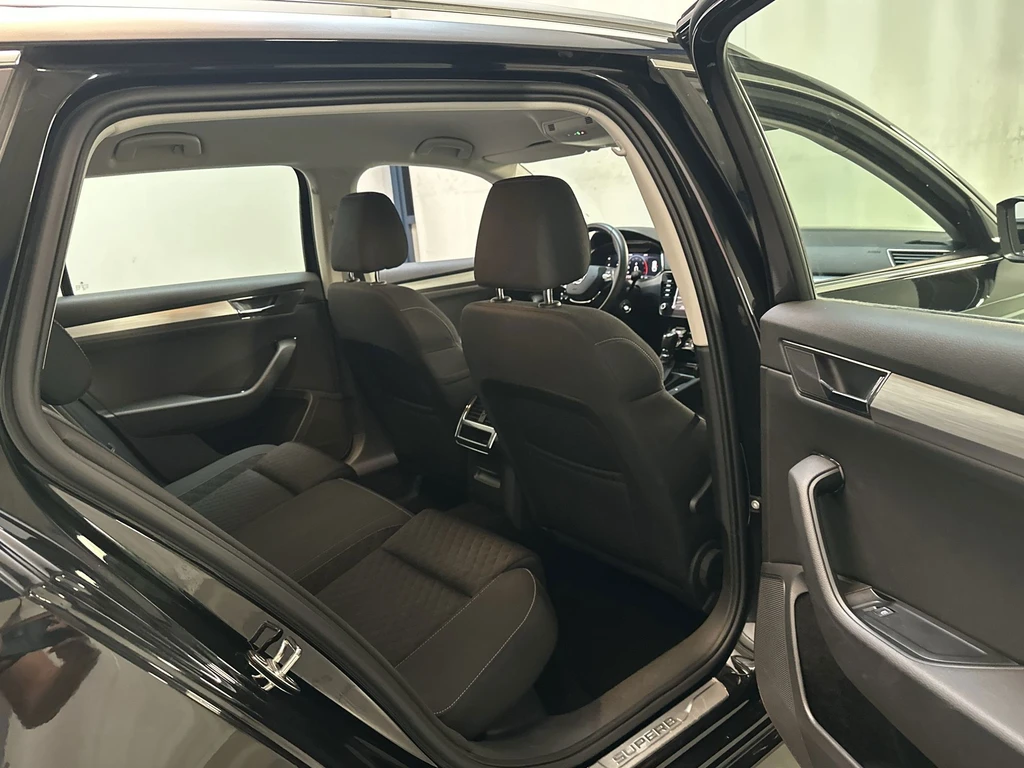 Škoda Superb – foto 18