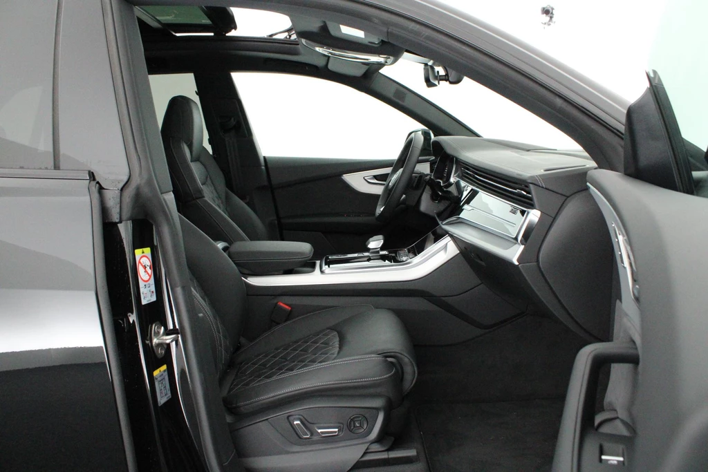 Audi SQ8 – foto 16