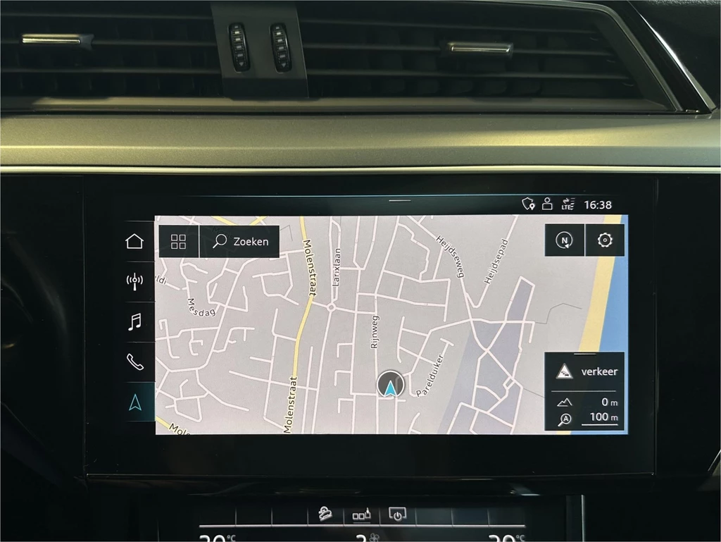 Audi e-tron – foto 16
