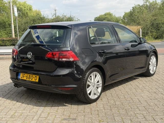 Volkswagen Golf – thumbnail 8