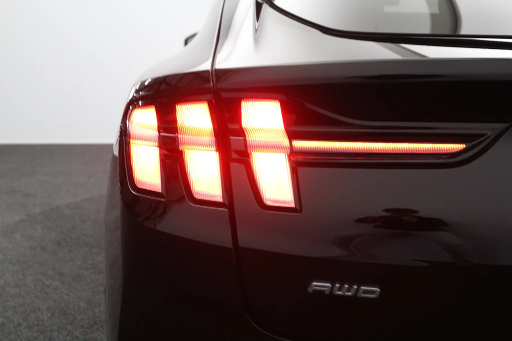 Ford Mustang Mach-E – foto 27
