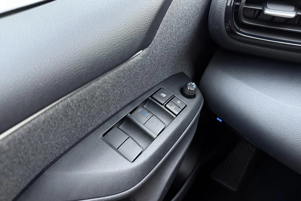 Toyota Yaris – foto 16
