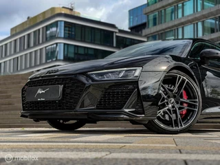 Audi R8 – thumbnail 3