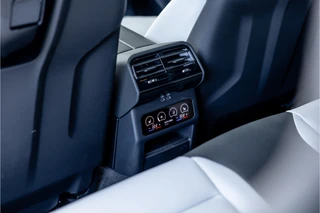 BMW M5 – thumbnail 15