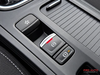 Renault Megane E-Tech – thumbnail 11