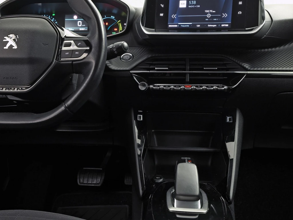 Peugeot e-208 – foto 28