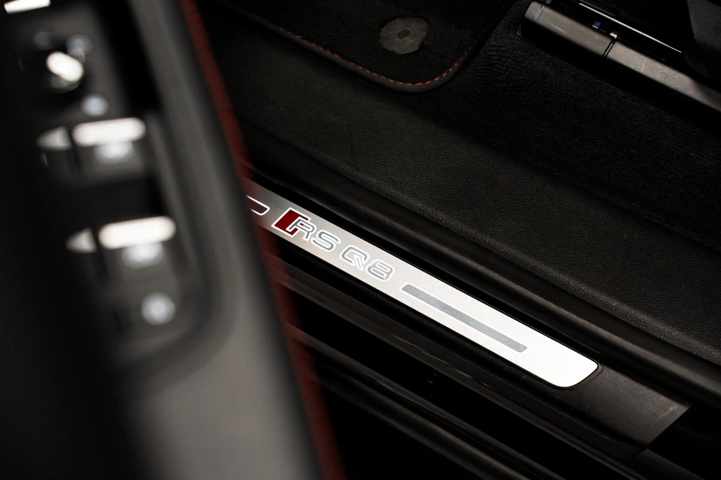 Audi RSQ8 – foto 18