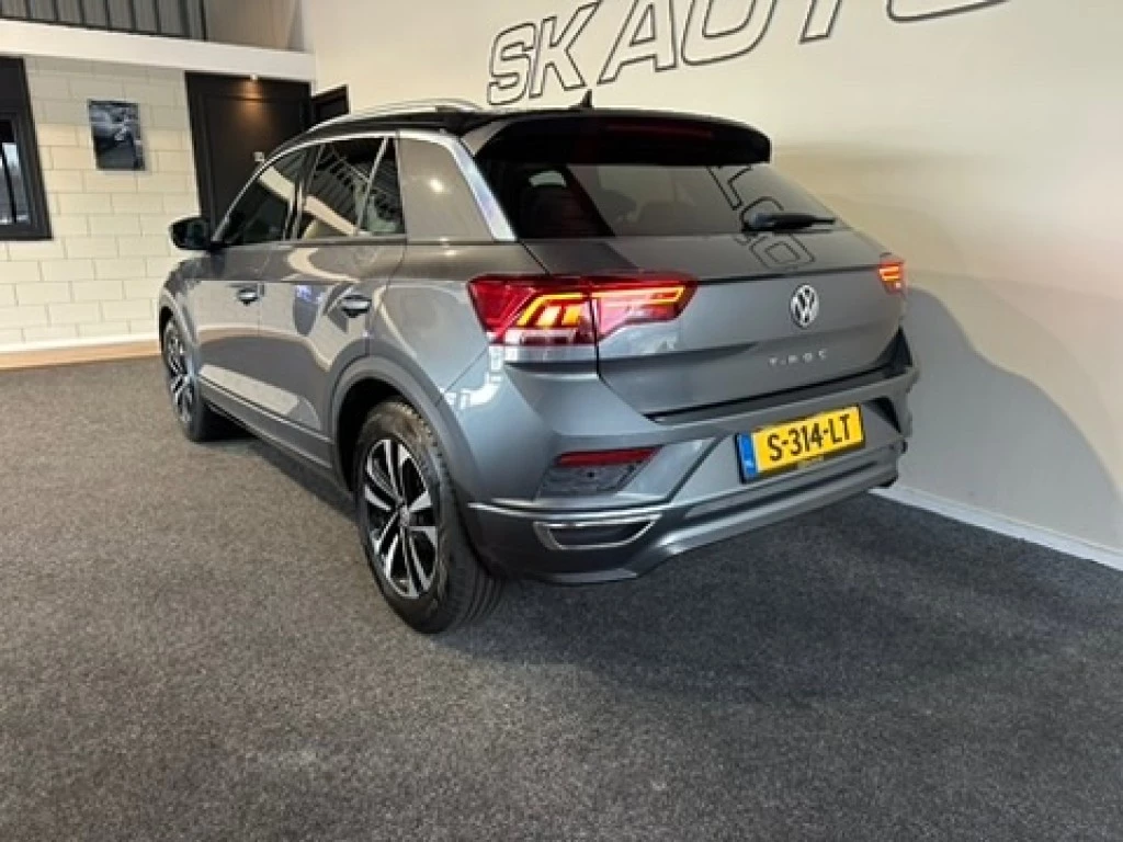 Volkswagen T-Roc – foto 6