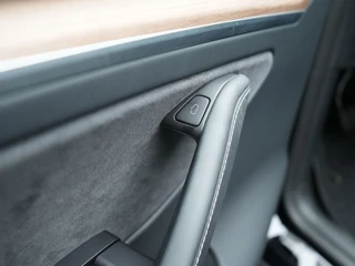 Tesla Model Y – thumbnail 25
