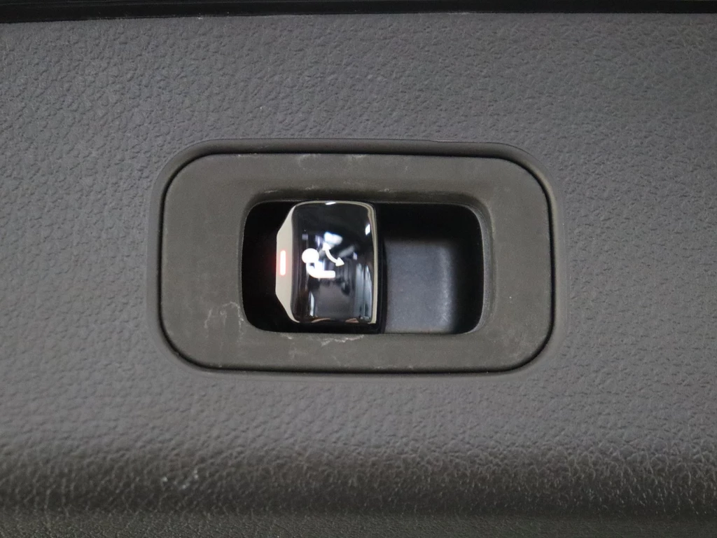 Mercedes-Benz GLC – foto 32