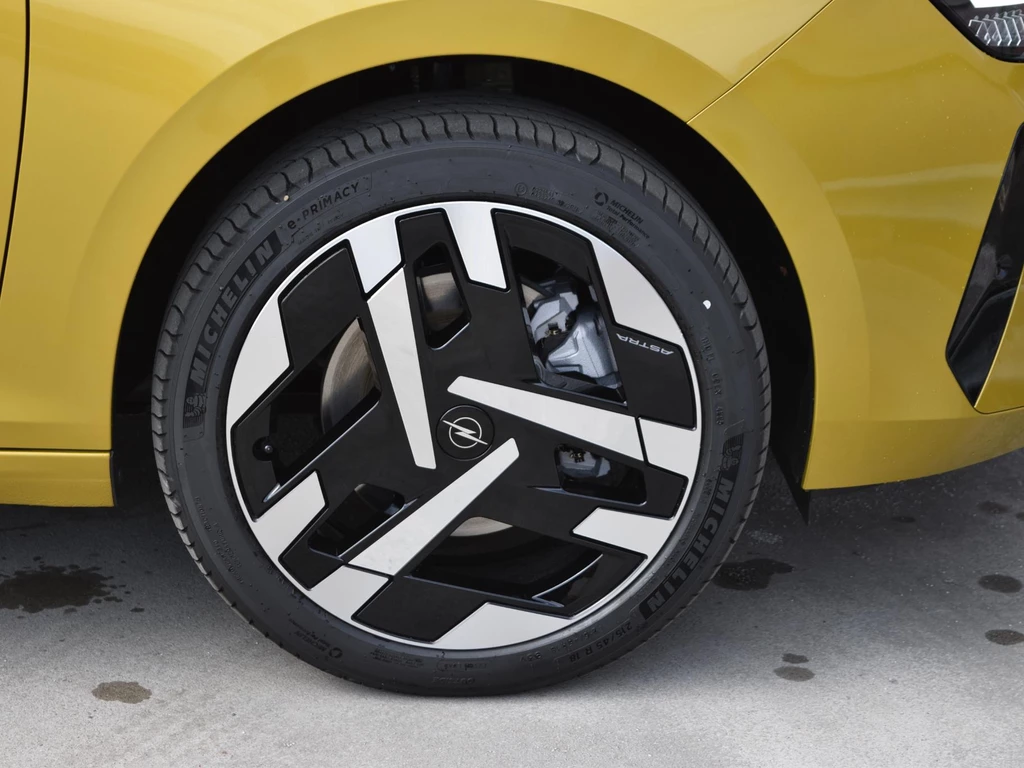 Opel Astra – foto 25