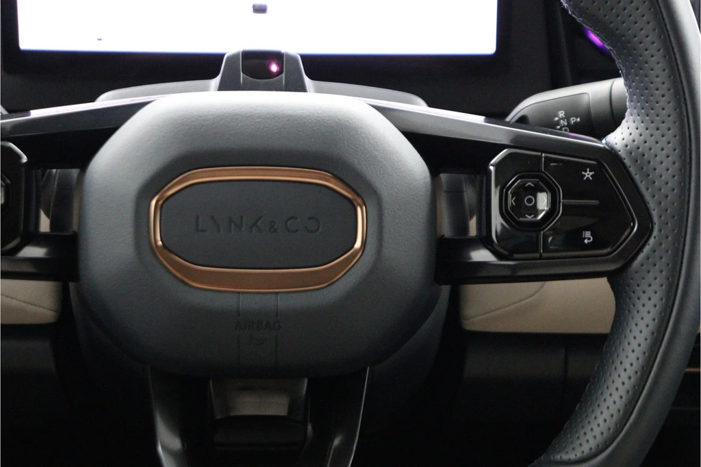 Lynk & Co 08 – foto 28