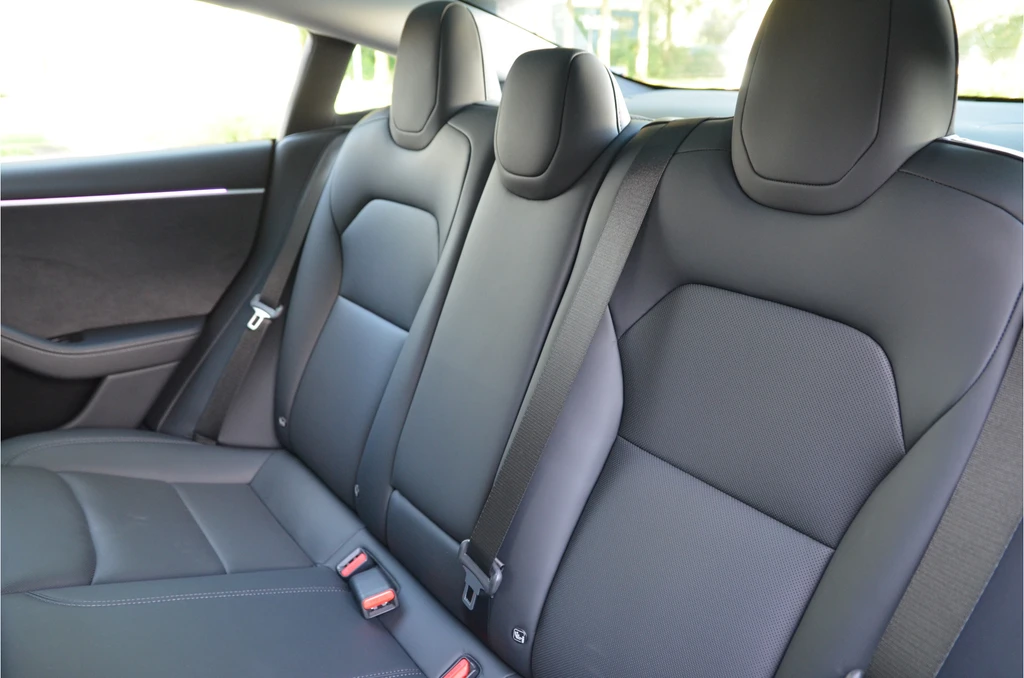 Tesla Model 3 – foto 15
