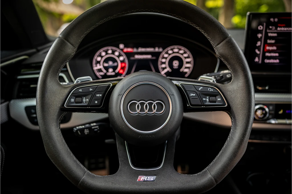 Audi RS4 – foto 15