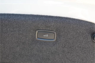Porsche Taycan – thumbnail 34