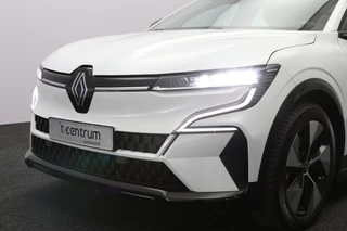 Renault Megane E-Tech – thumbnail 2