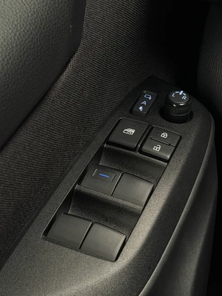 Toyota Yaris – thumbnail 40