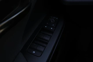Toyota C-HR – thumbnail 13
