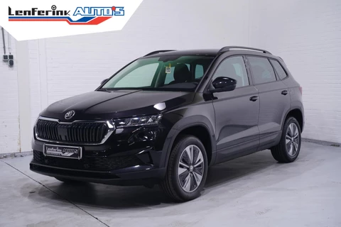Skoda Karoq 1.5 TSI ACT Business Edition Plus NAP Clima Winterpakket Navi Camera PDC v+a Voorruitverwaming