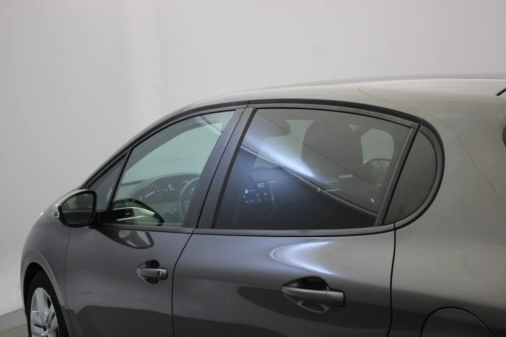 Peugeot 208 – foto 33
