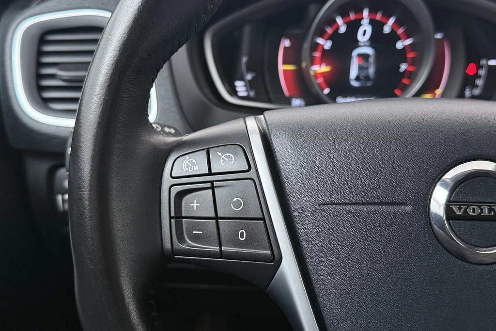 Volvo V40 – foto 18